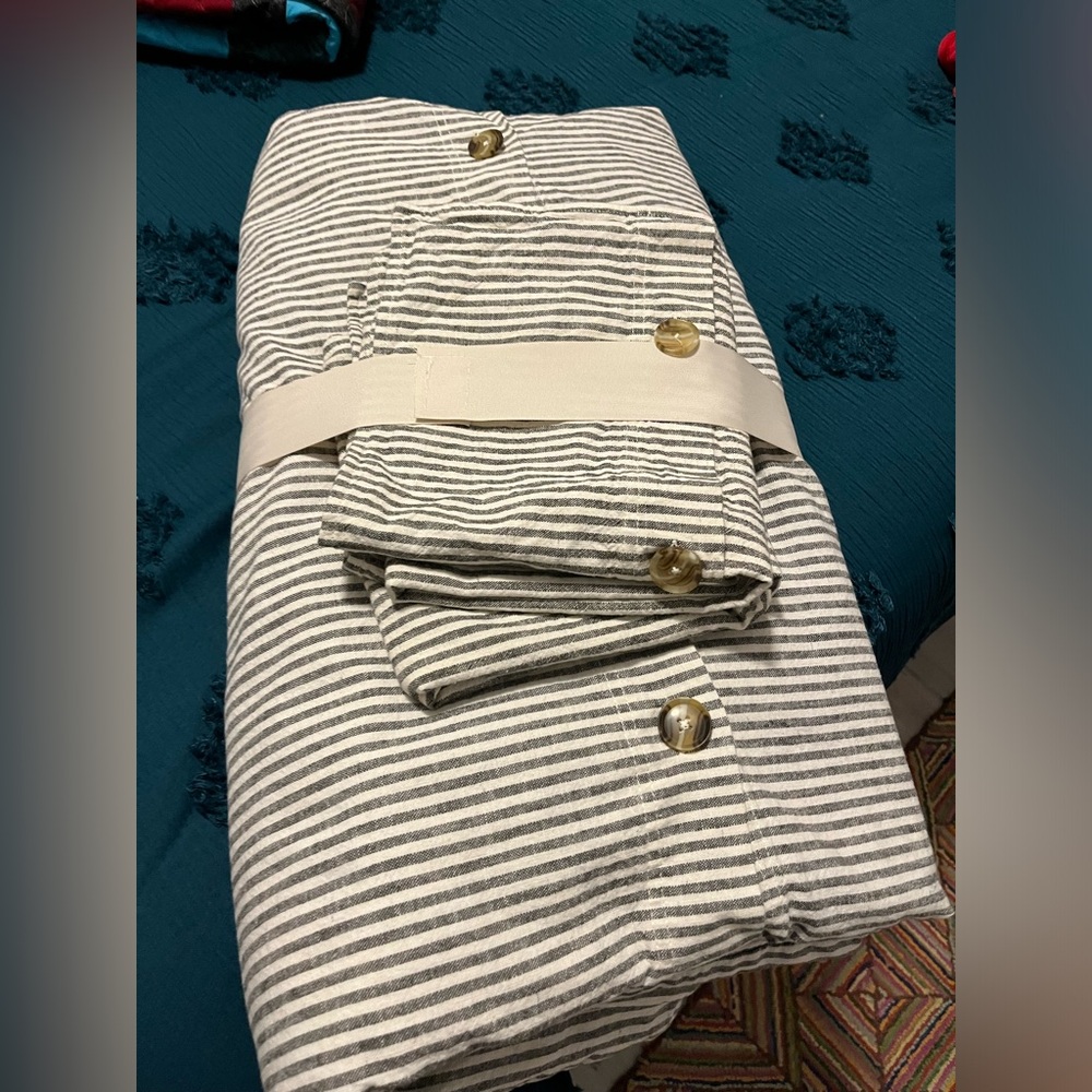 POTTERY BARN Queen Duvet and Shams